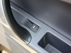 2013款 2.0L 手动 精英型5座