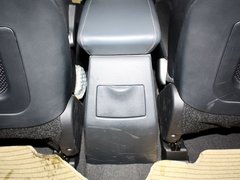 2013款 2.0L 手动 精英型5座