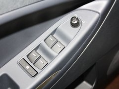 2013款 2.0L 手动 精英型5座