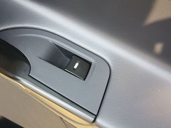 2013款 2.0L 手动 尊贵型5座
