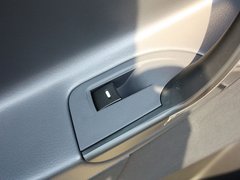 2013款 2.0L 手动 尊贵型5座
