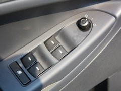 2013款 2.0L 手动 尊贵型5座