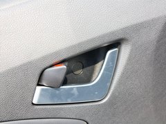 2013款 2.0L 手动 尊贵型5座