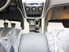 2013款 2.0L 手动 尊贵型5座