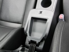 2013款 2.4L 自动 尊贵型5座
