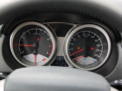 2013款 2.4L 自动 尊贵型5座