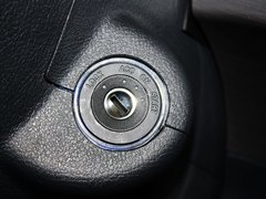 2013款 2.4L 自动 尊贵型5座