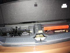 2013款 2.4L 自动 尊贵型5座