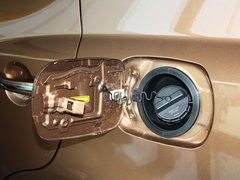 2013款 2.4L 自动 尊贵型5座