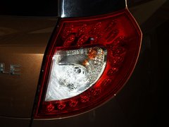 2013款 2.4L 自动 尊贵型5座