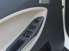 2013款 2.4L 自动 尊贵型5座