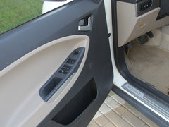 2013款 2.4L 自动 尊贵型5座