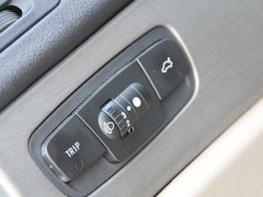 2013款 2.4L 自动 尊贵型5座
