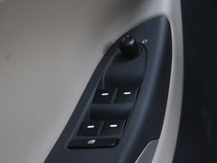 2013款 2.4L 自动 尊贵型5座