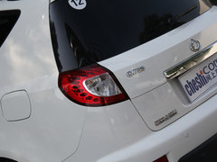 2013款 2.4L 自动 尊贵型5座
