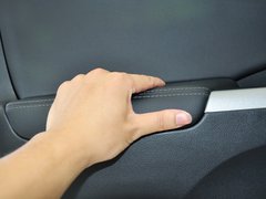 2013款 2.4L 自动 两驱豪华版
