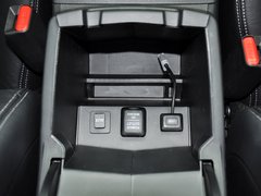 2013款 2.4L 自动 两驱豪华版
