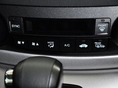 2013款 2.4L 自动 两驱豪华版