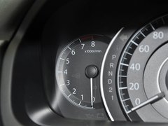 2013款 2.4L 自动 两驱豪华版