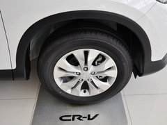 2013款 2.4L 自动 两驱豪华版