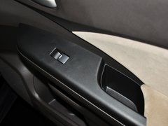 2013款 2.0L 自动 两驱经典版