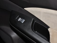 2013款 2.0L 自动 两驱经典版