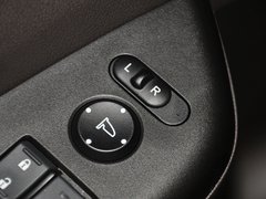2013款 2.0L 自动 两驱经典版