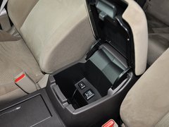 2013款 2.0L 自动 两驱经典版
