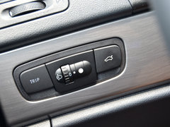 2013款 2.0L 自动 尊贵型 5座