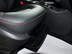 2013款 2.0L 手动 豪华型