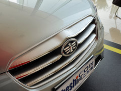 2013款 2.0L 手动 豪华型