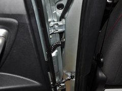 2013款 2.0L 自动 舒适型