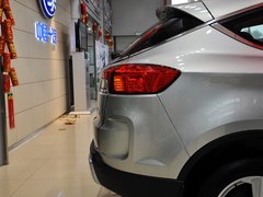 2013款 2.0L 自动 舒适型