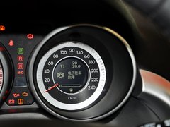 2013款 2.0L 自动 舒适型