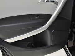 2013款 2.0L 自动 豪华型