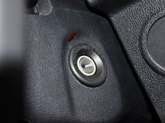 2013款 2.0L 自动 豪华型