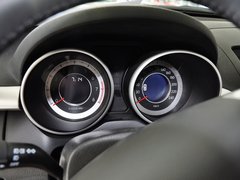 2013款 2.0L 自动 豪华型