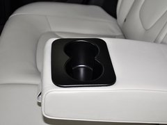 2013款 2.0L 自动 豪华型