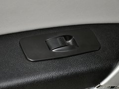 2013款 2.0L 自动 豪华型