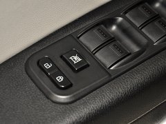 2013款 2.0L 自动 豪华型