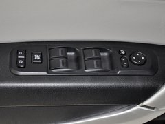 2013款 2.0L 自动 豪华型