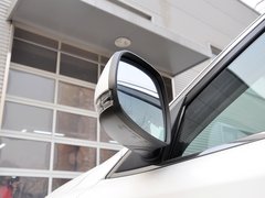 2013款 2.0L 自动 豪华型