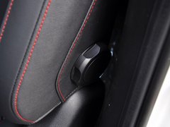 2013款 2.0L 自动 豪华型