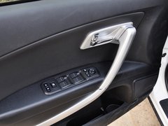 2013款 2.0L 自动 豪华型