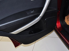 2013款 2.0L 自动 豪华型