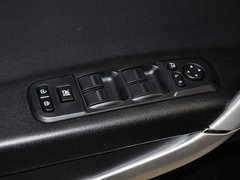 2013款 2.0L 自动 豪华型