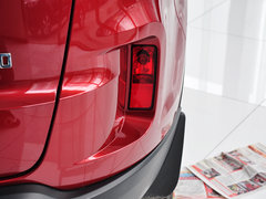 2013款 2.0L 自动 豪华型