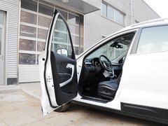 2013款 2.3L 自动 豪华型