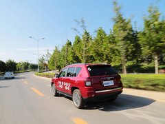 2014款 2.4L 自动 四驱豪华导航版 5座