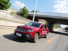 2014款 2.4L 自动 四驱豪华导航版 5座